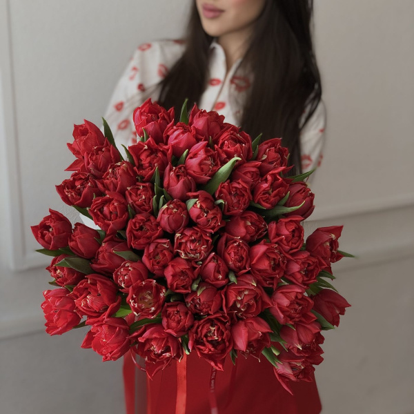 51 ПИОНОВИДНЫЙ ТЮЛЬПАН